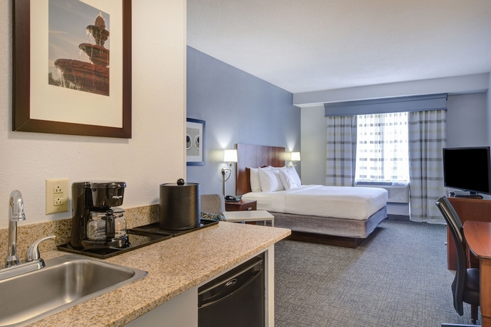 Imagen de la habitación del Hotel Courtyard By Marriott Raleigh Crabtree Valley. Foto 5