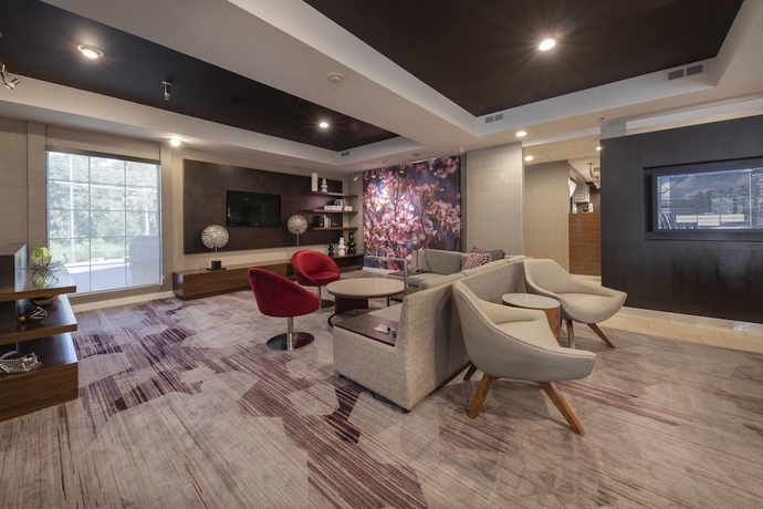 Imagen de los interiores del Hotel Courtyard By Marriott Raleigh Crabtree Valley. Foto 18