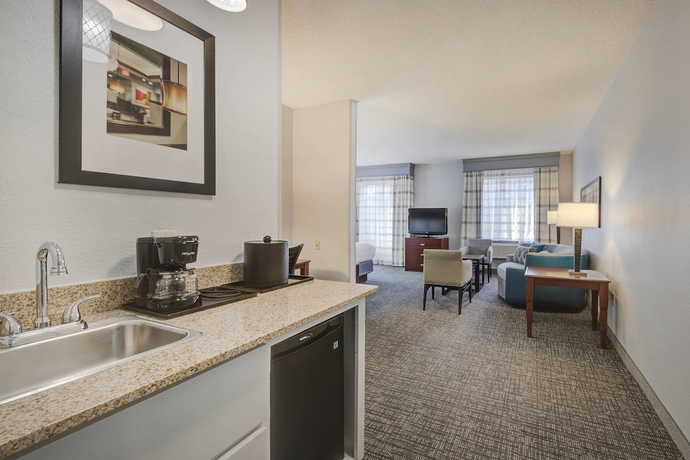 Imagen de la habitación del Hotel Courtyard By Marriott Raleigh Crabtree Valley. Foto 8
