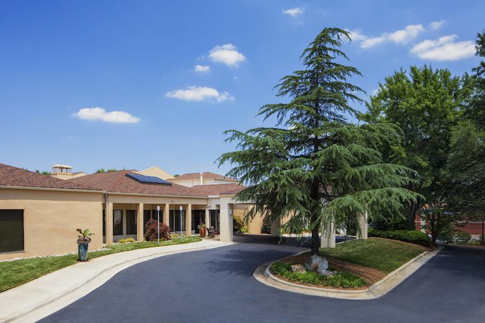 Imagen general del Hotel Courtyard By Marriott Raleigh Midtown. Foto 3