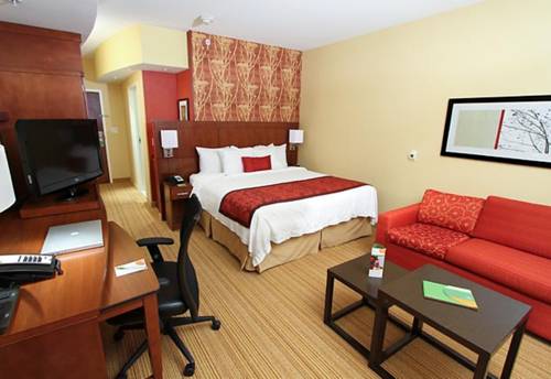 Imagen de la habitación del Hotel Courtyard By Marriott Raleigh North/triangle Town. Foto 5