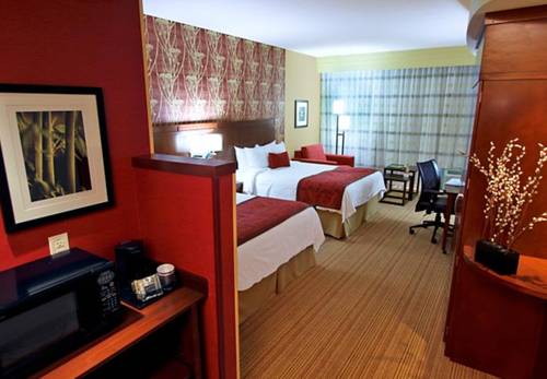 Imagen de la habitación del Hotel Courtyard By Marriott Raleigh North/triangle Town. Foto 7