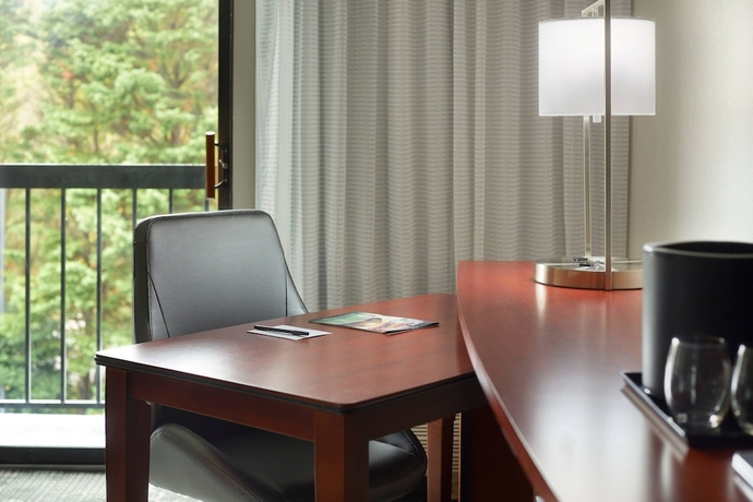 Imagen de la habitación del Hotel Courtyard By Marriott Raleigh/cary. Foto 3