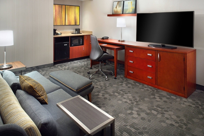 Imagen de la habitación del Hotel Courtyard By Marriott Raleigh/cary. Foto 5