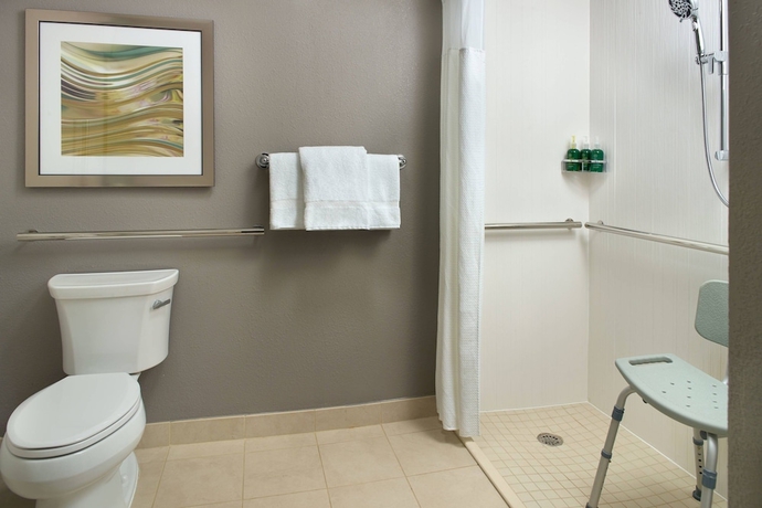 Imagen de la habitación del Hotel Courtyard By Marriott Raleigh/cary. Foto 12