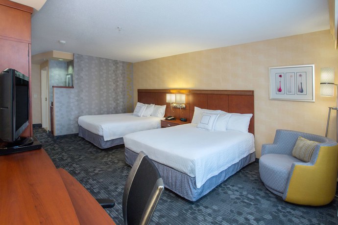 Imagen de la habitación del Hotel Courtyard By Marriott Raynham. Foto 8