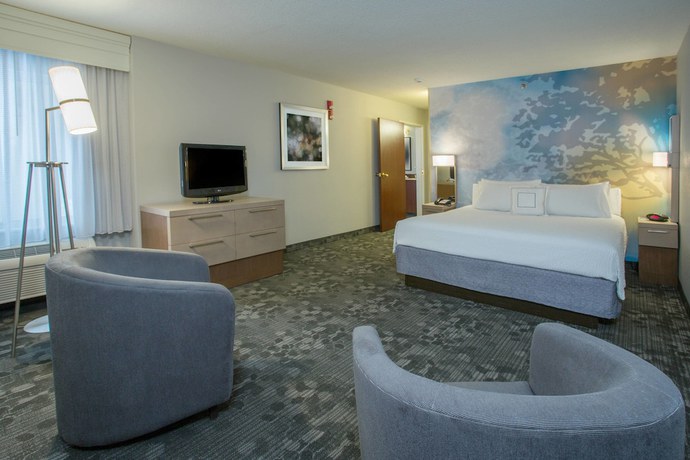 Imagen de la habitación del Hotel Courtyard By Marriott Raynham. Foto 12
