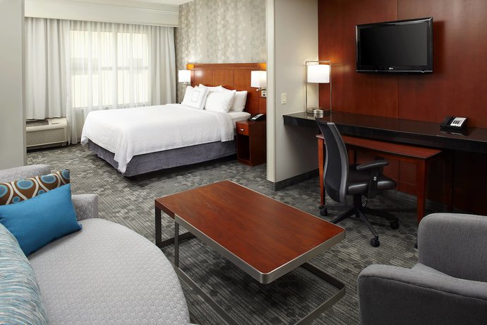 Imagen de la habitación del Hotel Courtyard By Marriott Reading Wyomissing. Foto 8