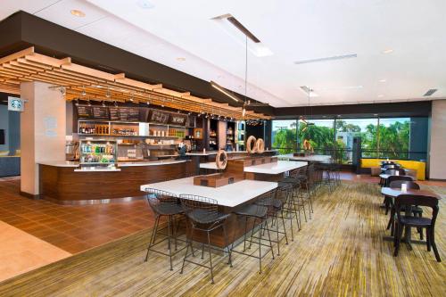 Imagen general del Hotel Courtyard By Marriott Redwood City. Foto 1