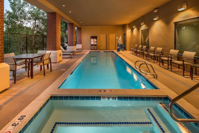 Imagen de la piscina del Hotel Courtyard By Marriott Reno Downtown/riverfront. Foto 19