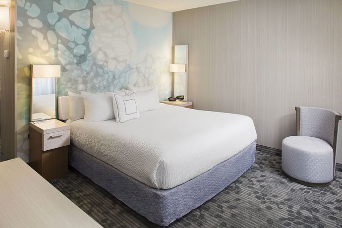 Imagen de la habitación del Hotel Courtyard By Marriott Richmond Airport. Foto 4