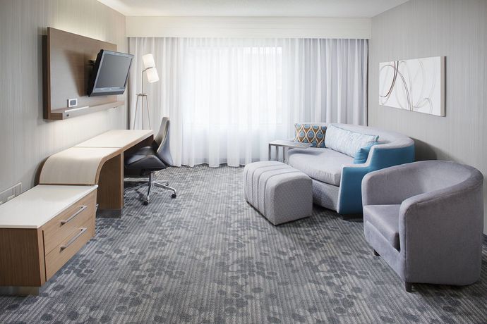 Imagen de la habitación del Hotel Courtyard By Marriott Richmond Airport. Foto 5