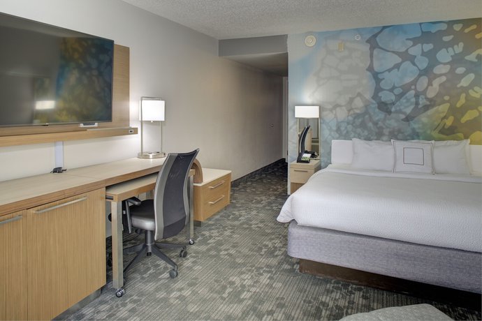 Imagen de la habitación del Hotel Courtyard By Marriott Richmond Chester. Foto 9