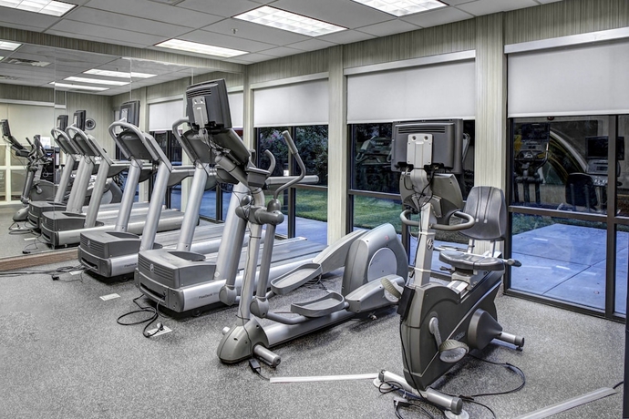 Imagen de los interiores del Hotel Courtyard By Marriott Richmond North. Foto 16