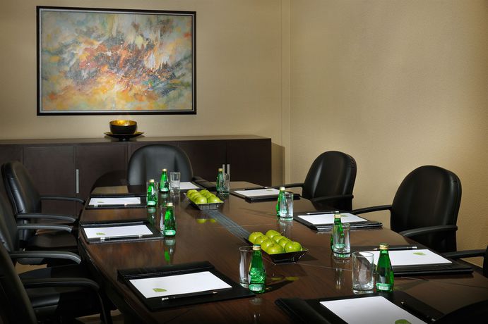 Imagen de los interiores del Hotel Courtyard By Marriott Riyadh Diplomatic Quarter. Foto 10