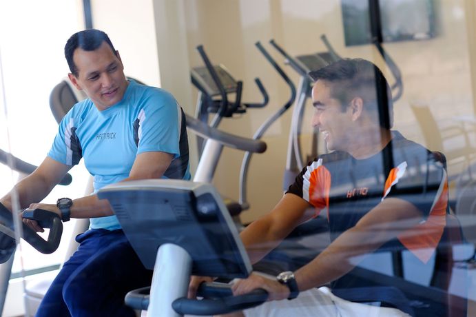 Imagen de los interiores del Hotel Courtyard By Marriott Riyadh Diplomatic Quarter. Foto 11