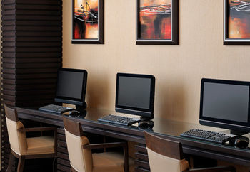 Imagen de los interiores del Hotel Courtyard By Marriott Riyadh Diplomatic Quarter. Foto 12