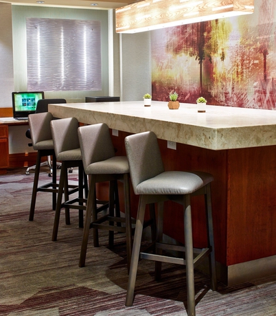 Imagen de los interiores del Hotel Courtyard By Marriott Rochester Brighton. Foto 19
