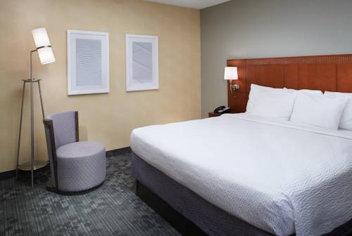 Imagen de la habitación del Hotel Courtyard By Marriott Rockford. Foto 4
