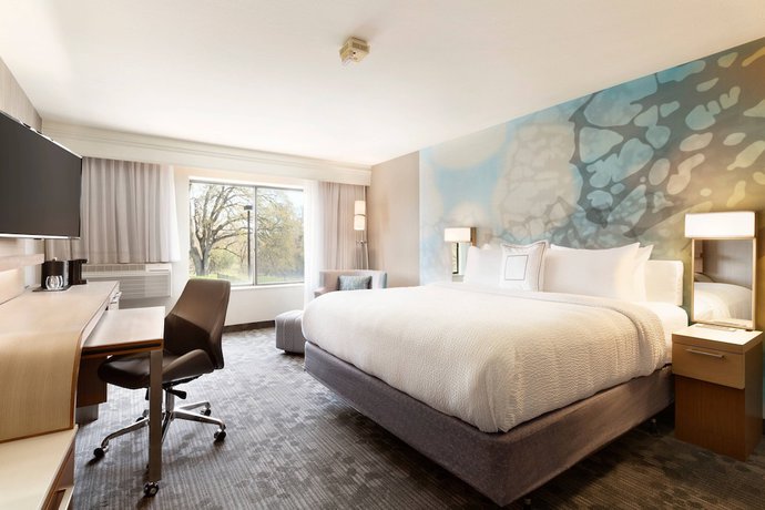 Imagen de la habitación del Hotel Courtyard By Marriott Roseville. Foto 4