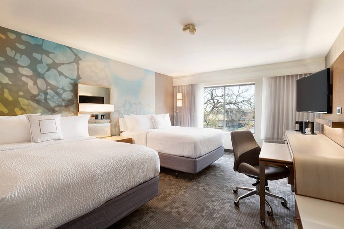 Imagen de la habitación del Hotel Courtyard By Marriott Roseville. Foto 6
