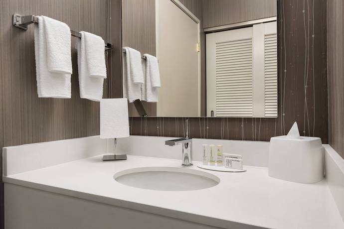 Imagen de la habitación del Hotel Courtyard By Marriott Roseville. Foto 16