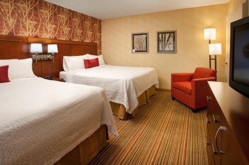 Imagen de la habitación del Hotel Courtyard By Marriott Sacramento Airport Natomas. Foto 18