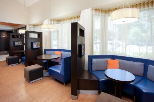 Imagen general del Hotel Courtyard By Marriott Sacramento Airport Natomas. Foto 8