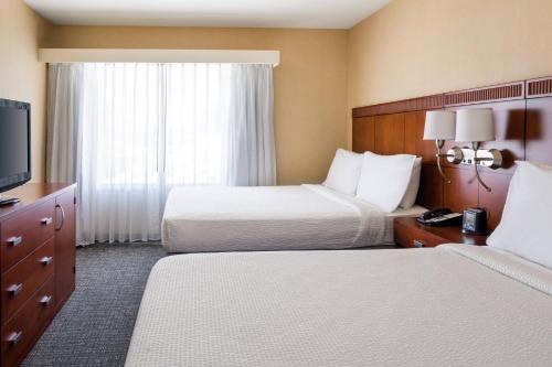 Imagen de la habitación del Hotel Courtyard By Marriott Sacramento Cal Expo. Foto 16