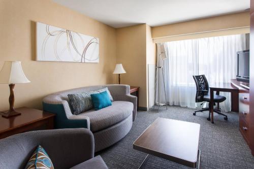 Imagen de la habitación del Hotel Courtyard By Marriott Sacramento Cal Expo. Foto 20