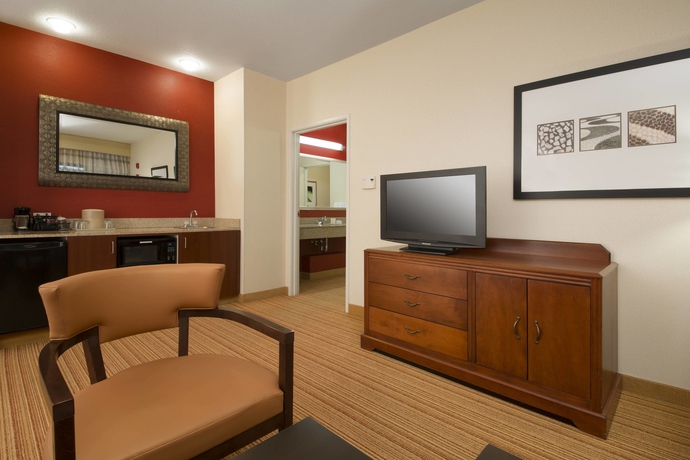 Imagen de la habitación del Hotel Courtyard By Marriott Sacramento Folsom. Foto 8