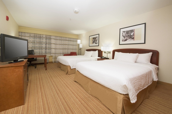 Imagen de la habitación del Hotel Courtyard By Marriott Sacramento Folsom. Foto 10