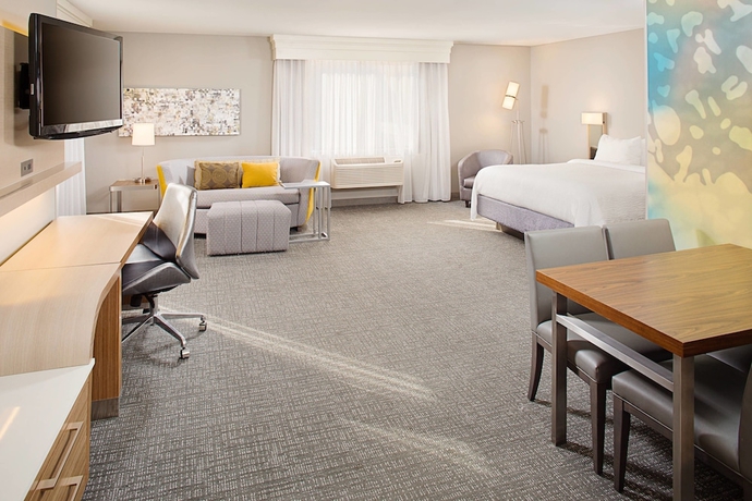Imagen de la habitación del Hotel Courtyard By Marriott Sacramento Midtown. Foto 8