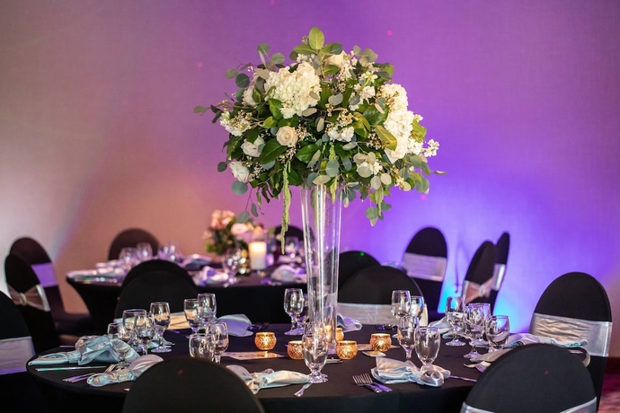 Imagen de los interiores del Hotel Courtyard By Marriott Sacramento Midtown. Foto 13