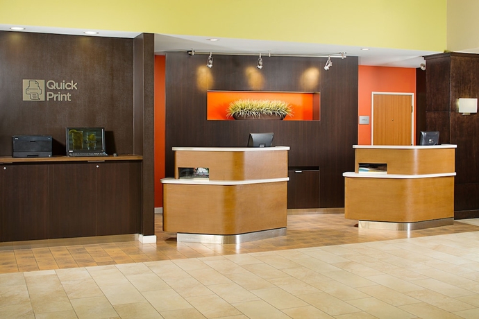 Imagen de los interiores del Hotel Courtyard By Marriott Sacramento Midtown. Foto 17