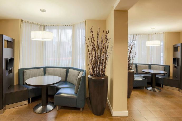 Imagen de los interiores del Hotel Courtyard By Marriott San Antonio Airport/north Star Mall. Foto 17