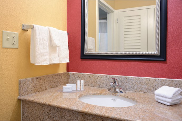 Imagen de la habitación del Hotel Courtyard By Marriott San Antonio Downtown/market Square. Foto 12