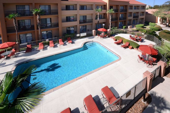 Imagen de la piscina del Hotel Courtyard By Marriott San Antonio Downtown/market Square. Foto 20