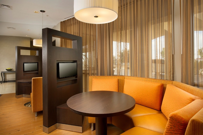 Imagen de los interiores del Hotel Courtyard By Marriott San Antonio Seaworld/lackland. Foto 16