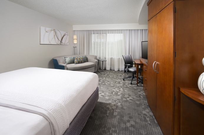 Imagen de la habitación del Hotel Courtyard By Marriott San Antonio Seaworld/lackland. Foto 12