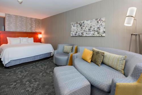 Imagen de la habitación del Hotel Courtyard By Marriott San Diego Airport/liberty Station. Foto 14