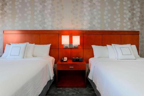 Imagen de la habitación del Hotel Courtyard By Marriott San Diego Airport/liberty Station. Foto 15