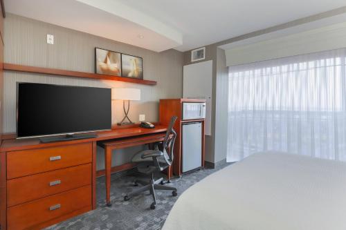 Imagen de la habitación del Hotel Courtyard By Marriott San Diego Airport/liberty Station. Foto 16