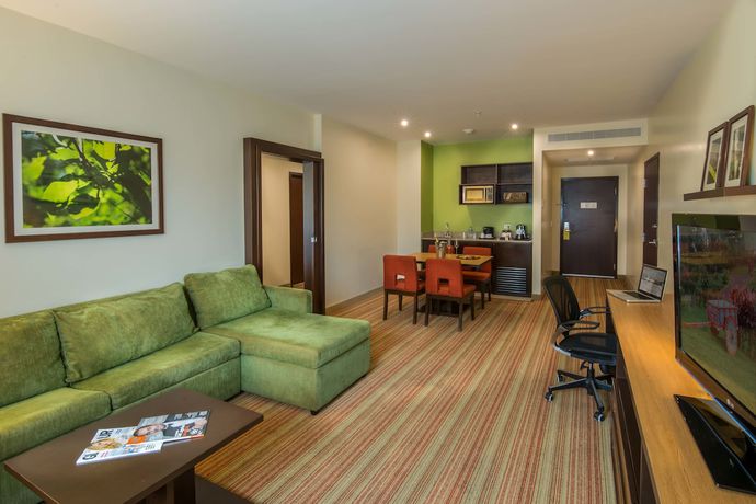 Imagen de la habitación del Hotel Courtyard By Marriott San Jose Airport Alajuela. Foto 15
