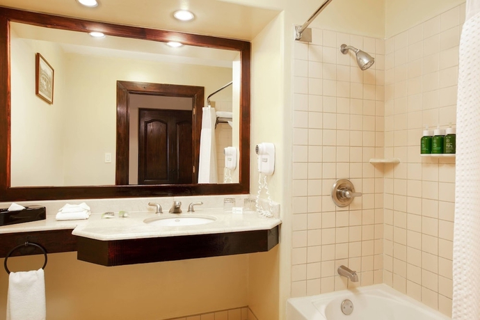 Imagen de la habitación del Hotel Courtyard By Marriott San Jose Escazu. Foto 3