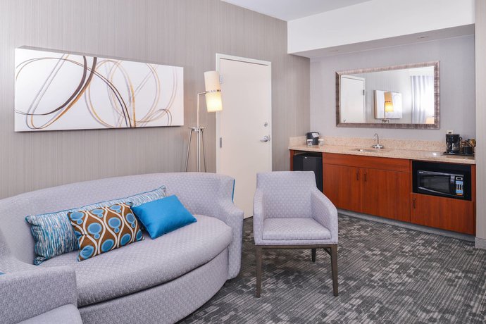 Imagen de la habitación del Hotel Courtyard By Marriott San Luis Obispo. Foto 6