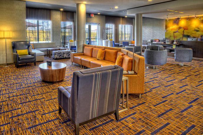 Imagen de los interiores del Hotel Courtyard By Marriott San Marcos. Foto 17