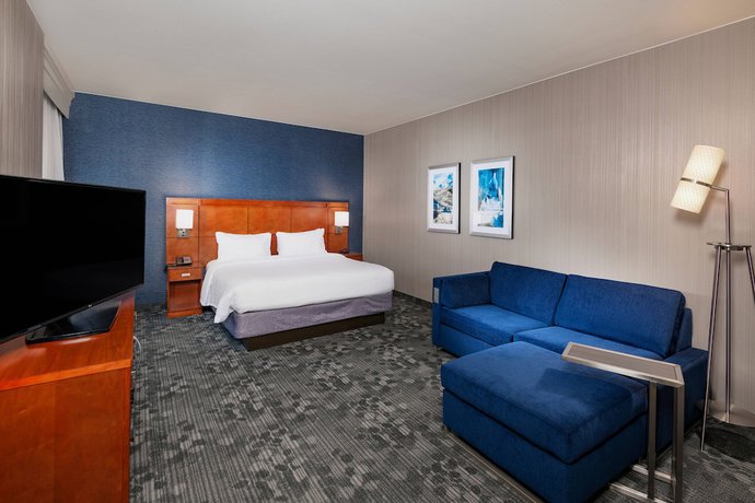 Imagen de la habitación del Hotel Courtyard By Marriott Santa Ana Orange County. Foto 3