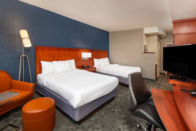 Imagen de la habitación del Hotel Courtyard By Marriott Santa Ana Orange County. Foto 5