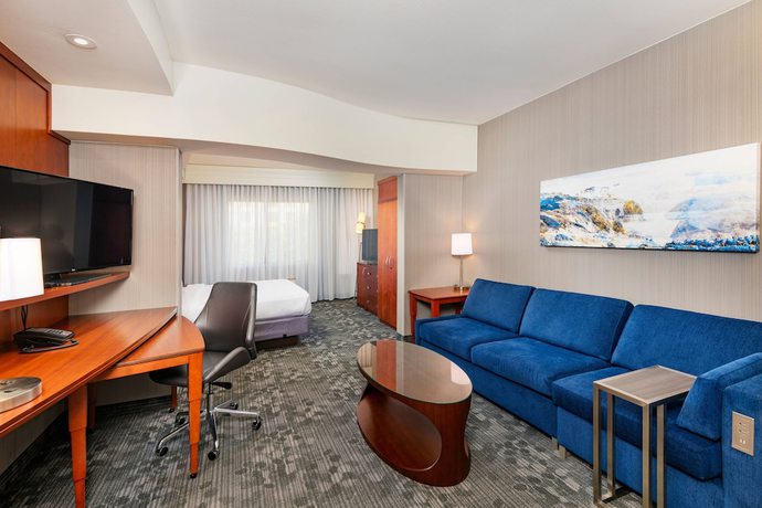 Imagen de la habitación del Hotel Courtyard By Marriott Santa Ana Orange County. Foto 10